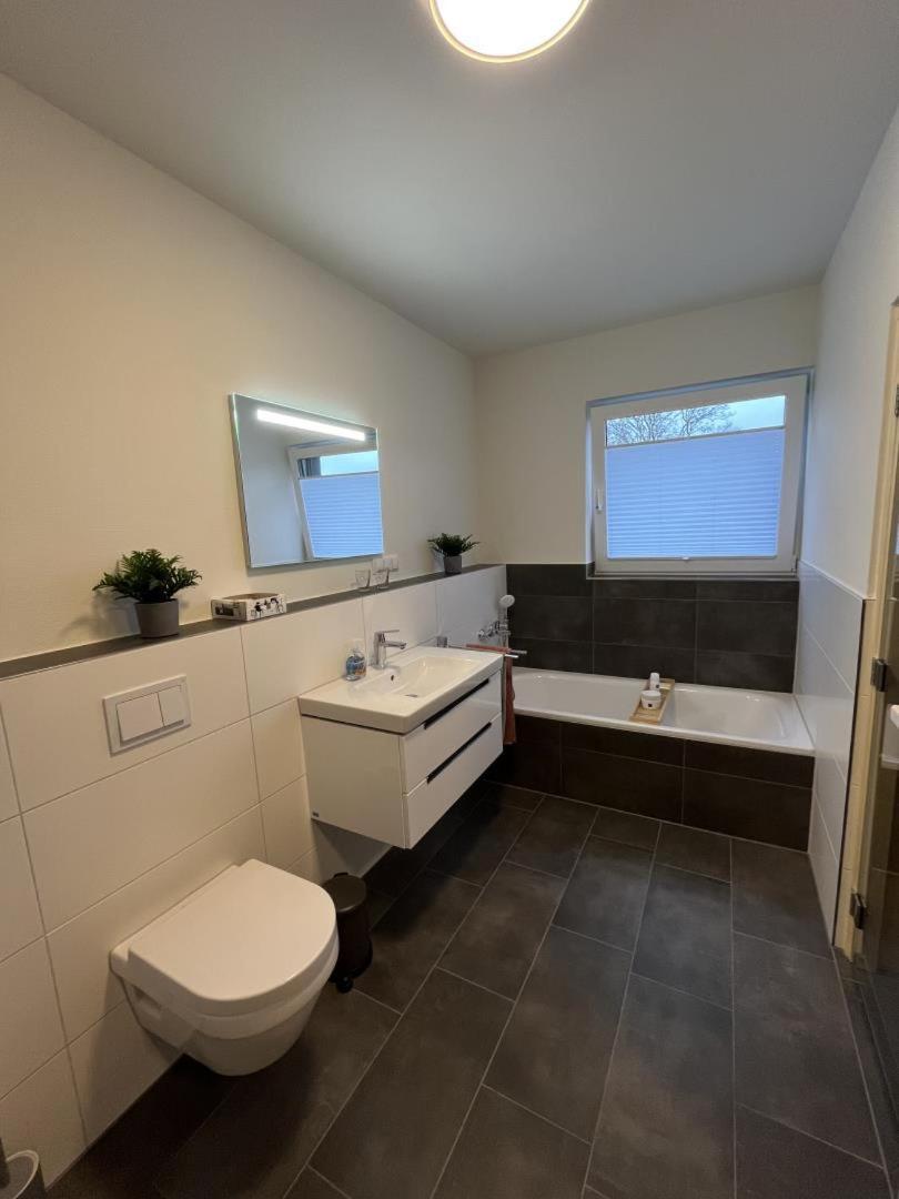 Diemelblick Acht - Ferienhaus Fuer 6 Personen Mit Sauna, Garten Und Dachterrasse Mit Panoramablick Heringhausen المظهر الخارجي الصورة